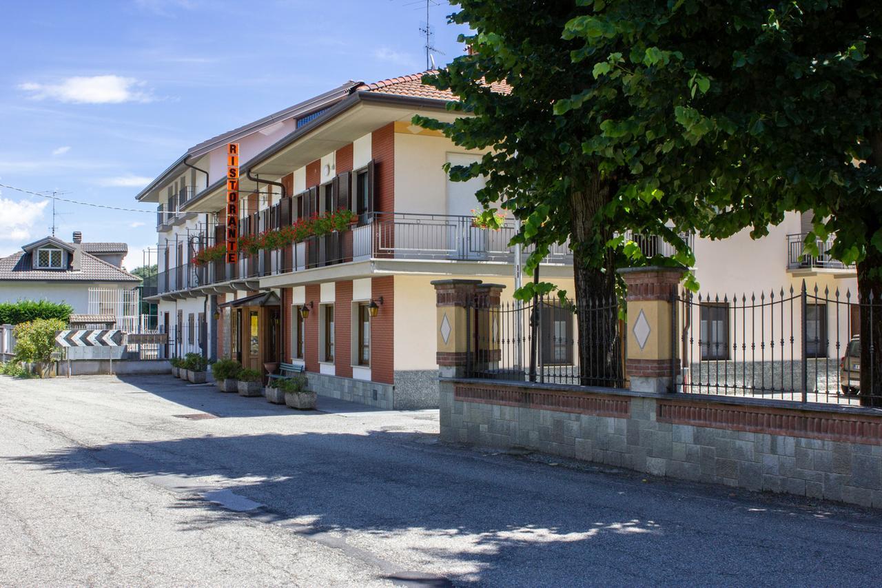 Ristorante Buasca Hotel Cuorgnè Exterior foto